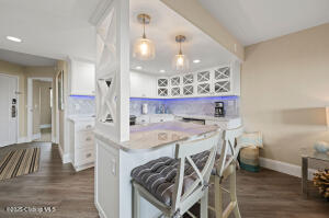1146 Marion Avenue Property Photo 4
