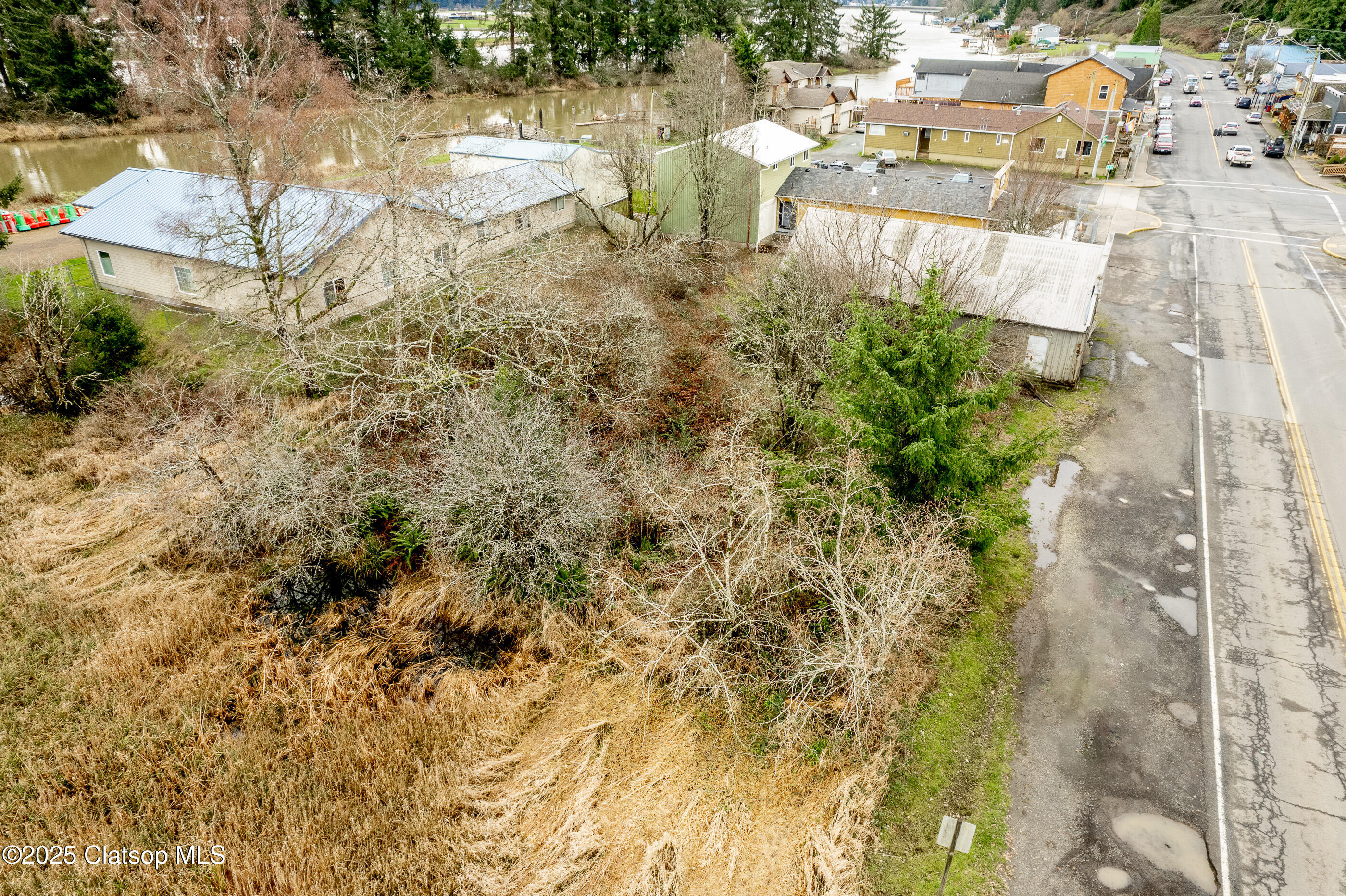 36055 7th Street Property Photo 4