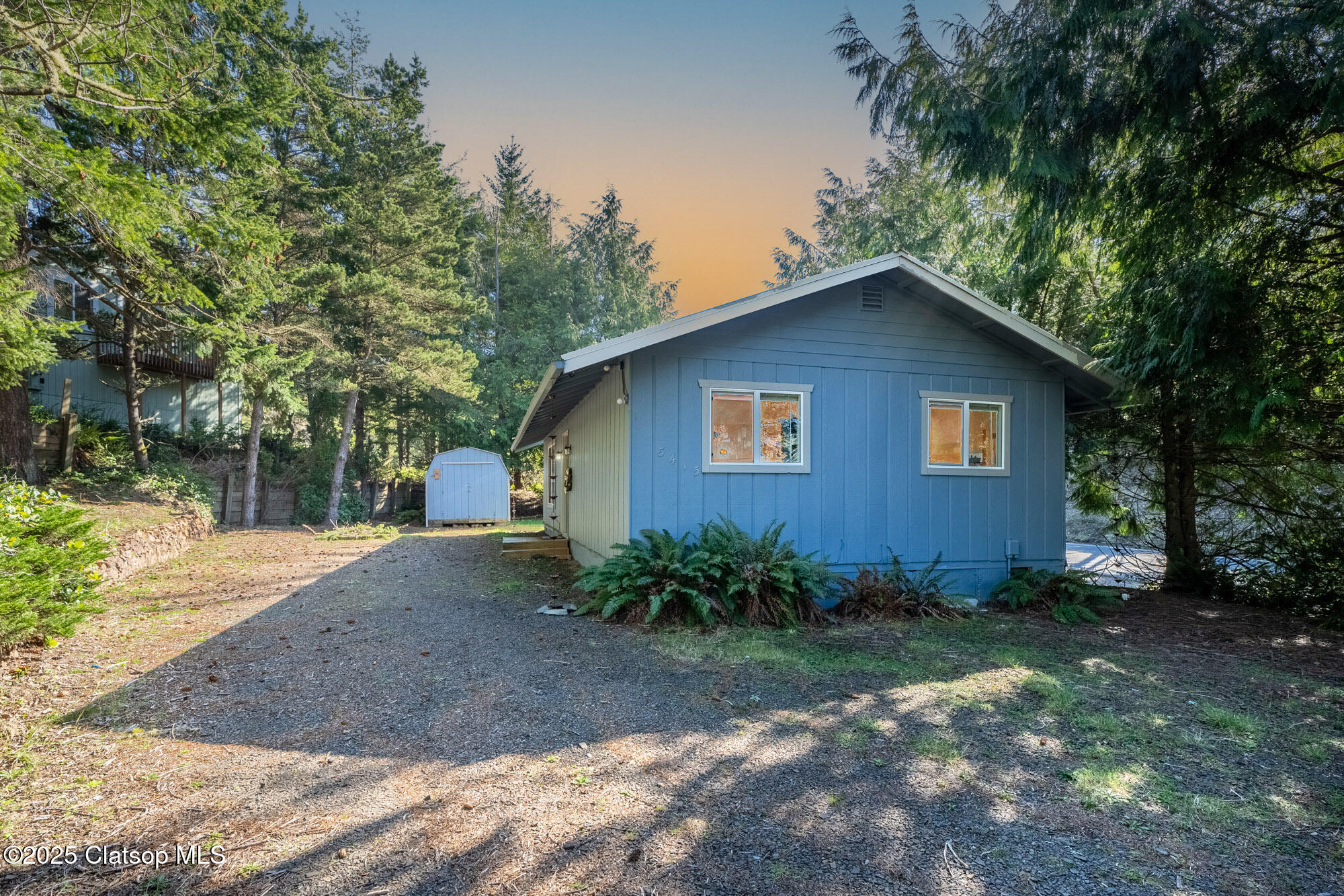 5415 Nw Grand Avenue Property Photo 1