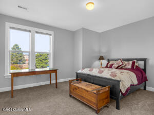 2361 Edgewood Street Property Photo 10