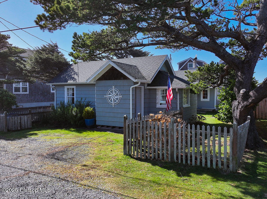 3524 Pacific Property Photo
