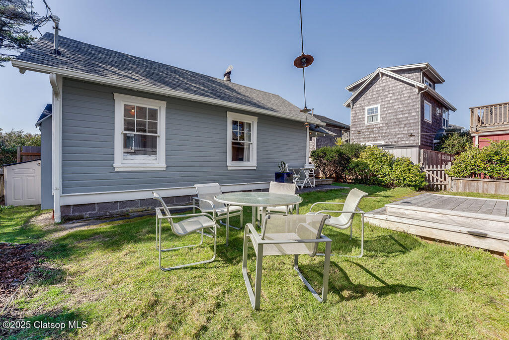 3524 Pacific Property Photo 16