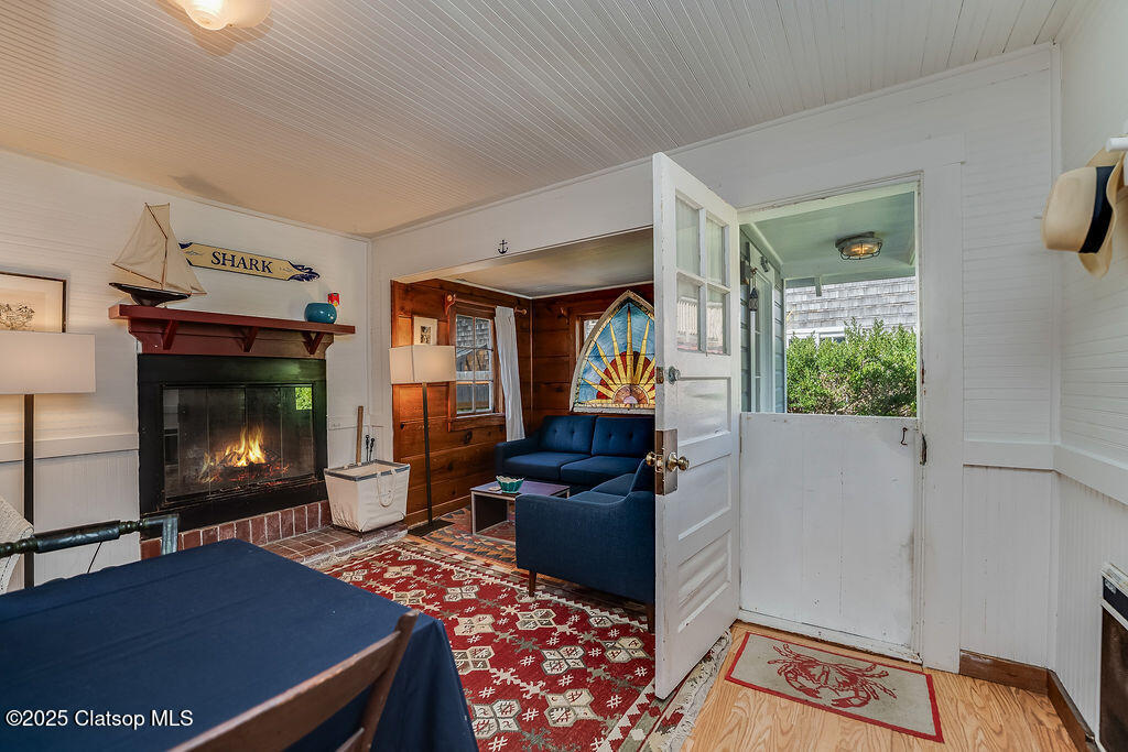 3524 Pacific Property Photo 18