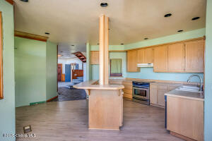 *** *** *** Property Photo 11