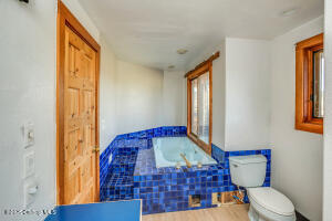 *** *** *** Property Photo 17