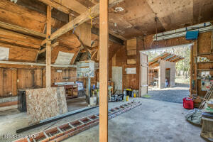 *** *** *** Property Photo 29