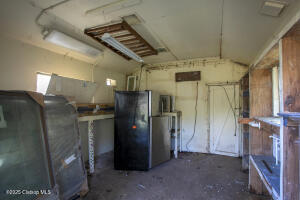 *** *** *** Property Photo 31