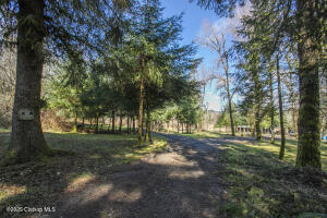 *** *** *** Property Photo 32