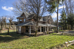 *** *** *** Property Photo 35