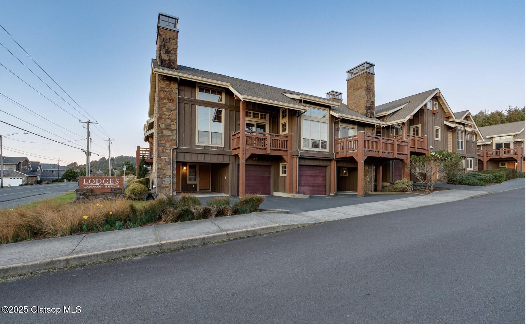 Lodges At Cannon Beach Property Photo 1