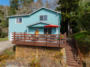 121 Ridgeview Place Property Photo 2