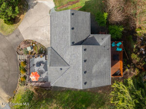 121 Ridgeview Place Property Photo 4