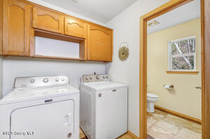 121 Ridgeview Place Property Photo 15