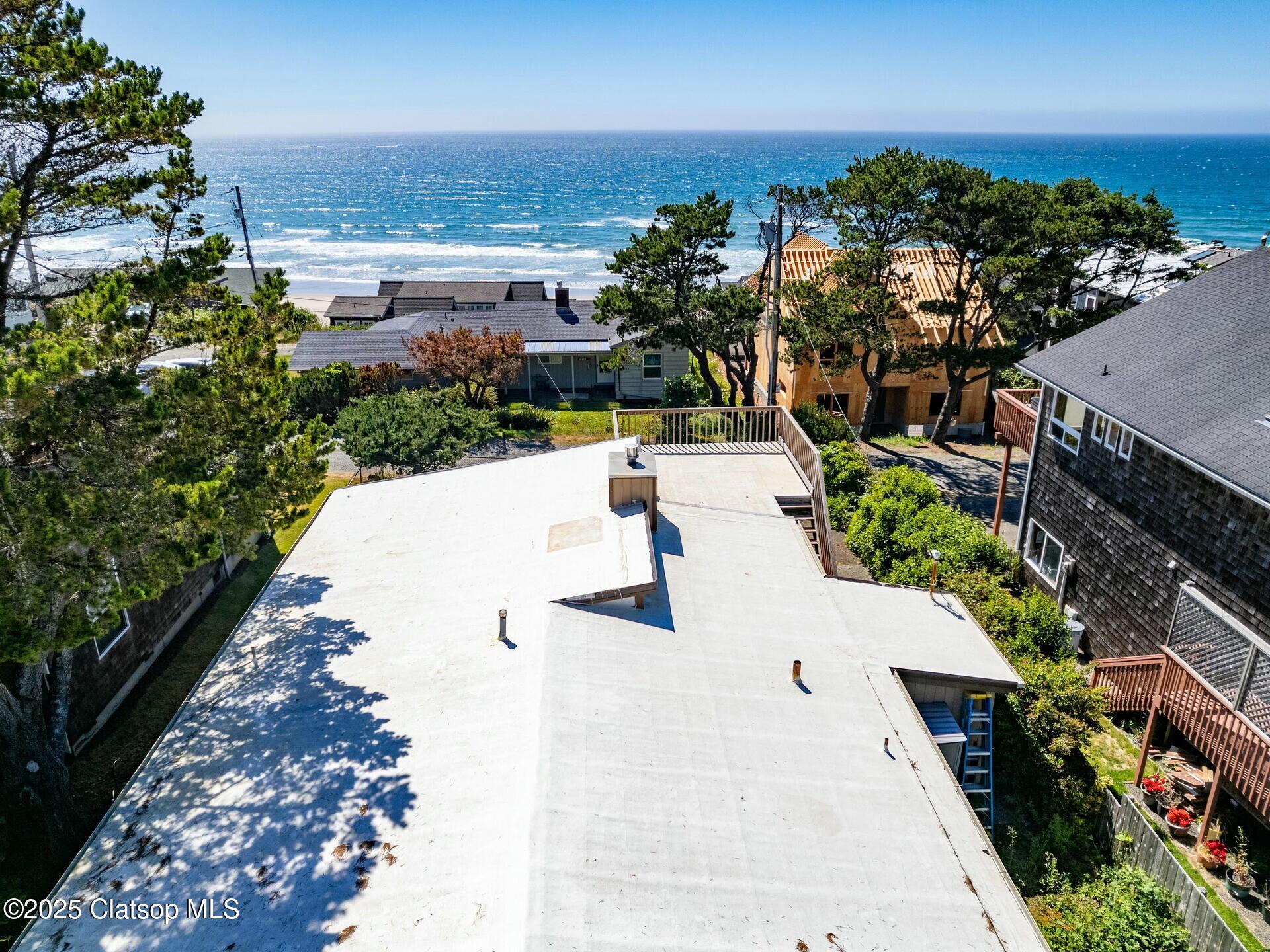 4463 Pacific Property Photo 2