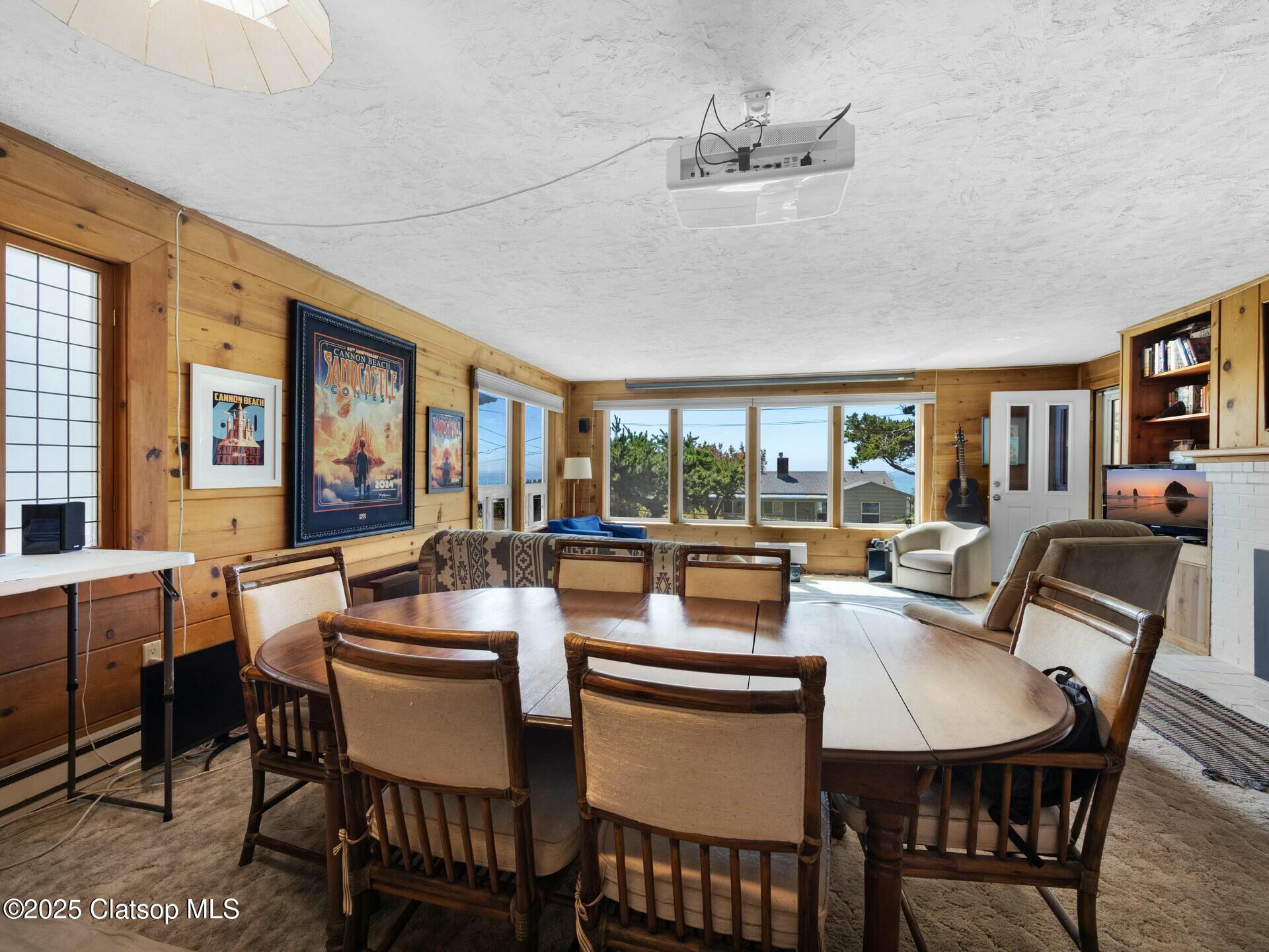 4463 Pacific Property Photo 6