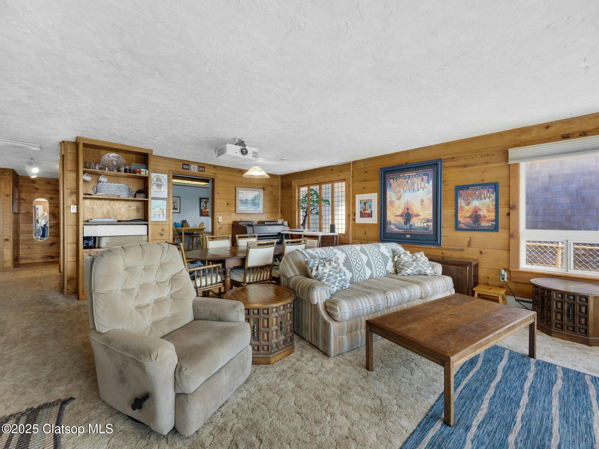 4463 Pacific Property Photo 7