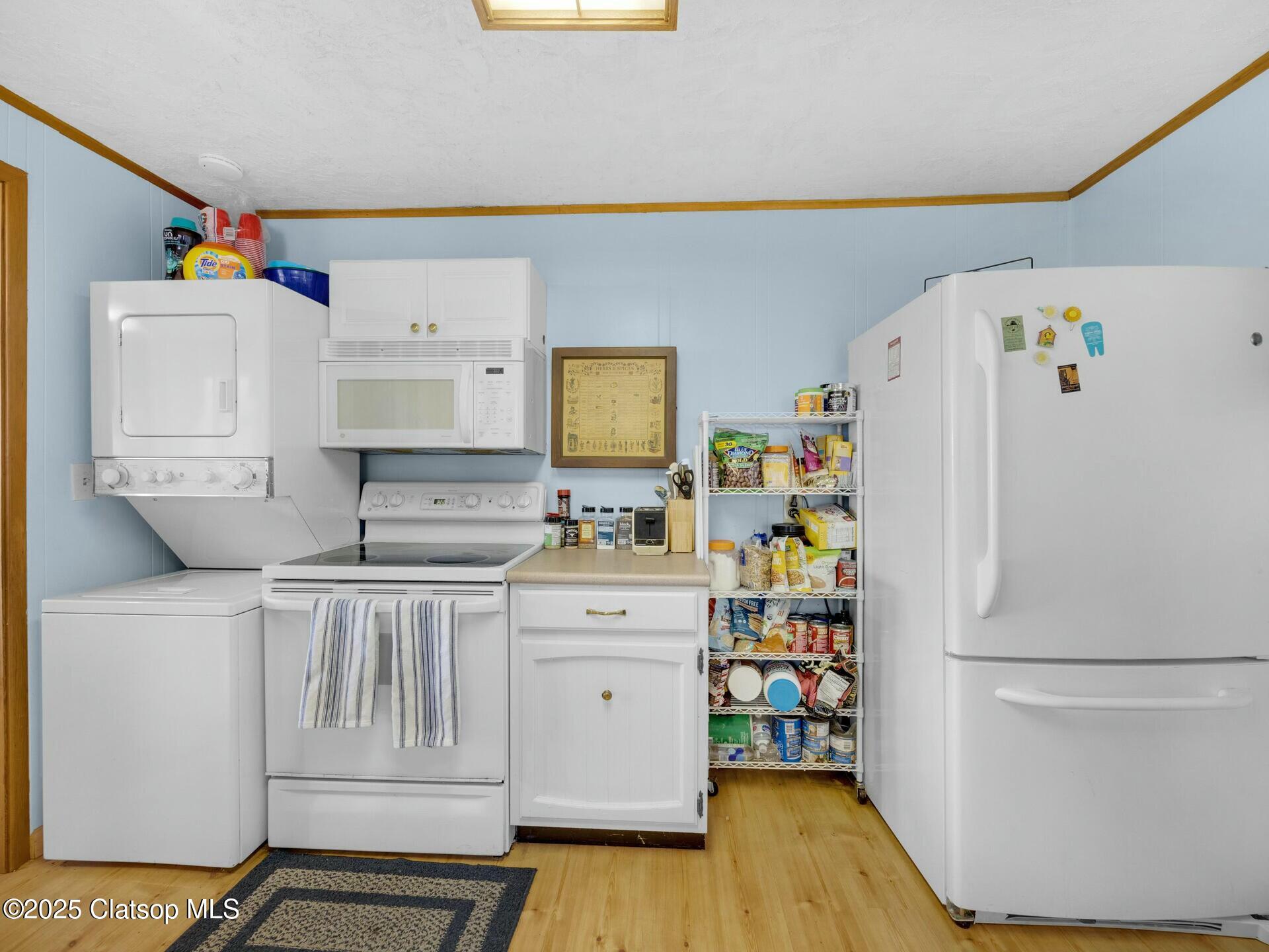 4463 Pacific Property Photo 11