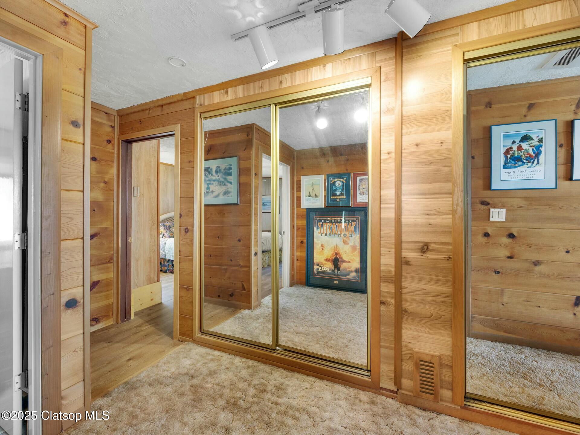 4463 Pacific Property Photo 12