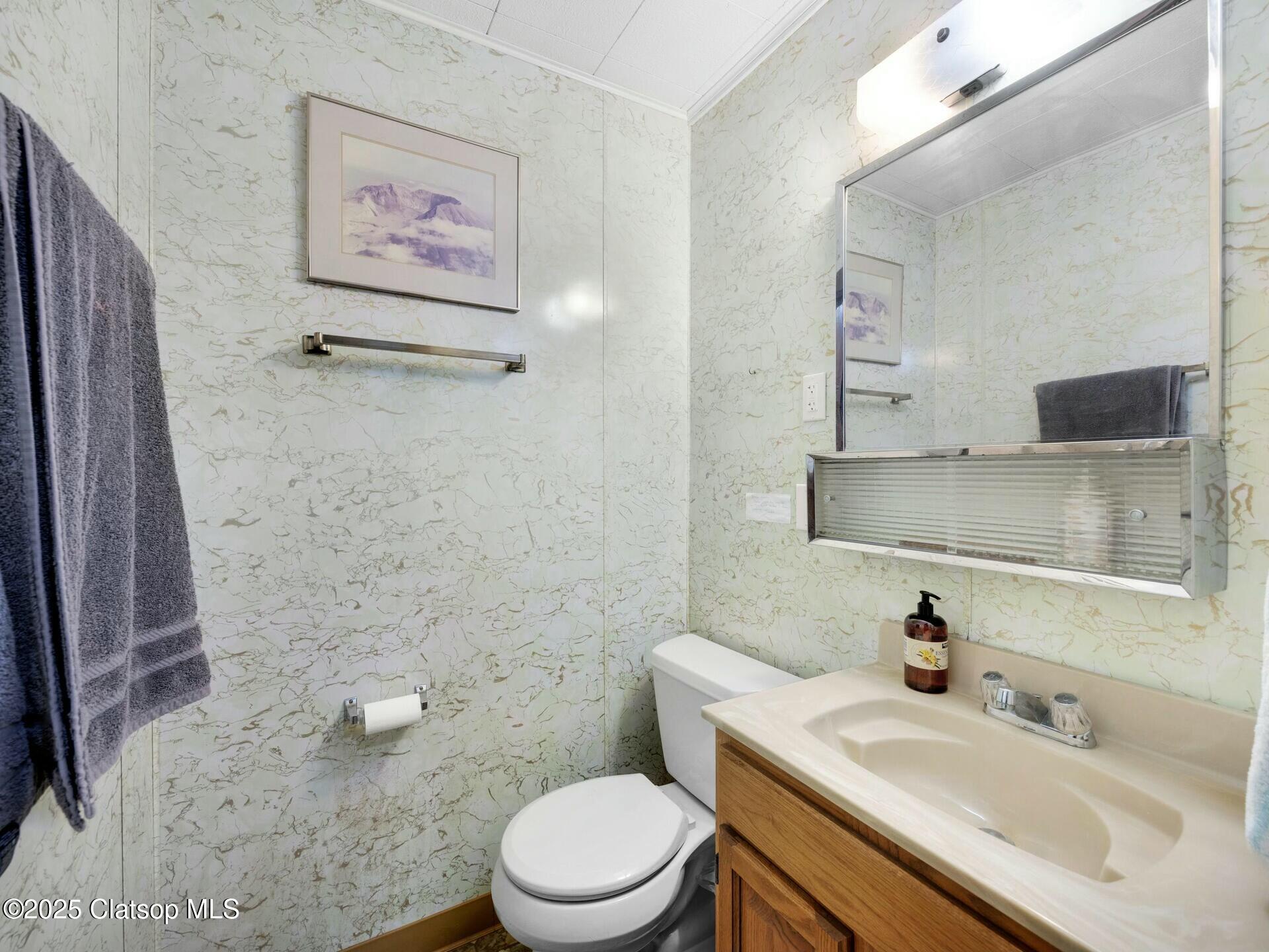 4463 Pacific Property Photo 16