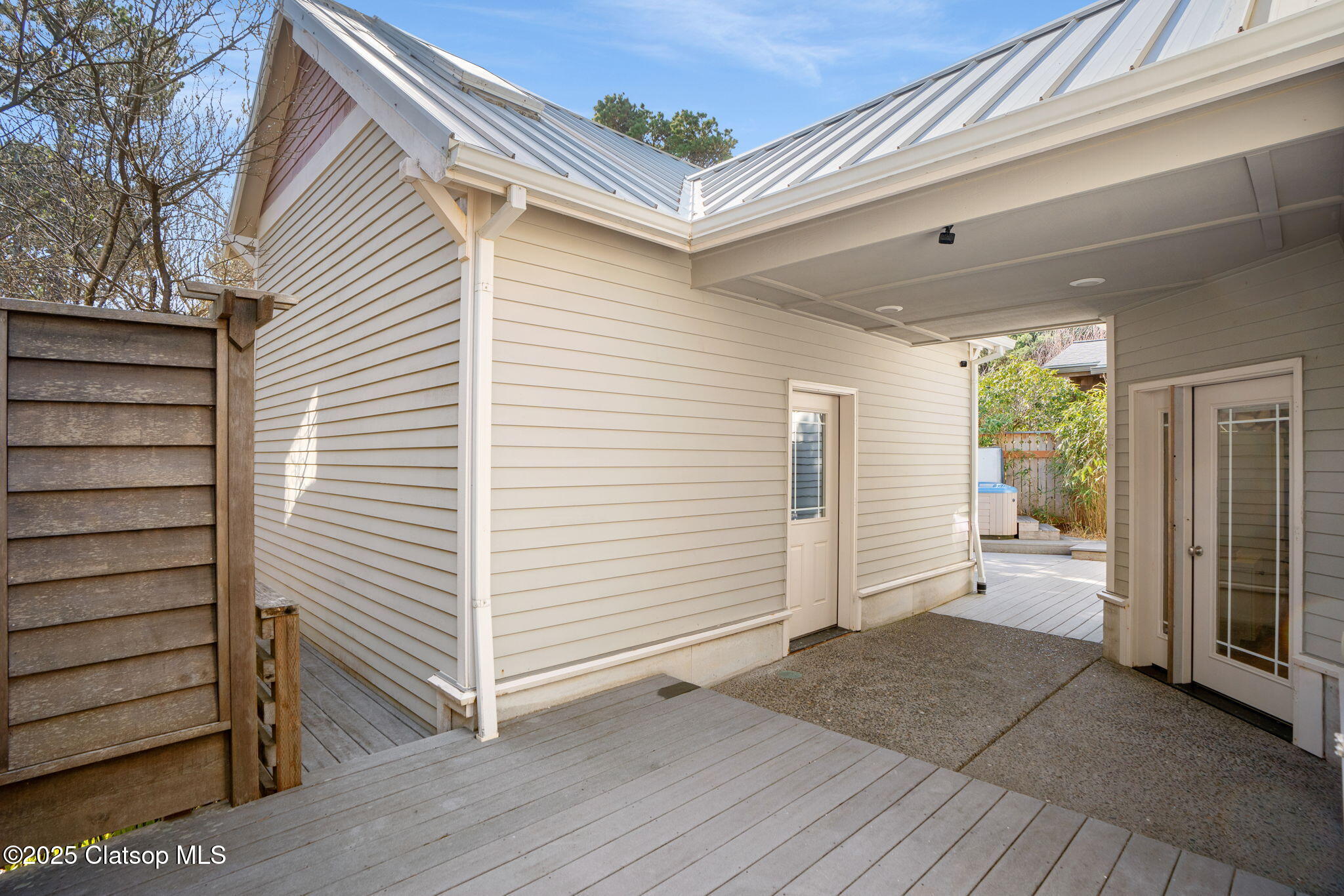 8917 Spindrift Lane Property Photo 24