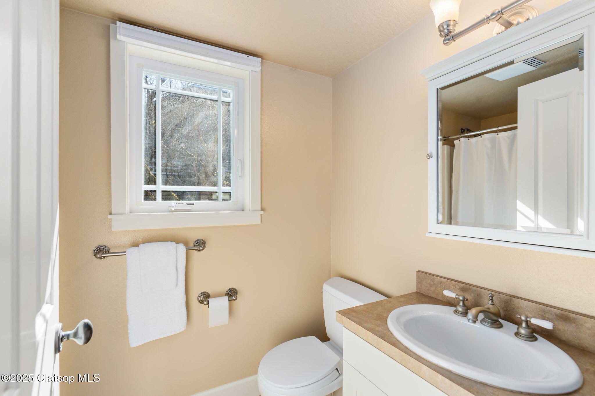 8917 Spindrift Lane Property Photo 28
