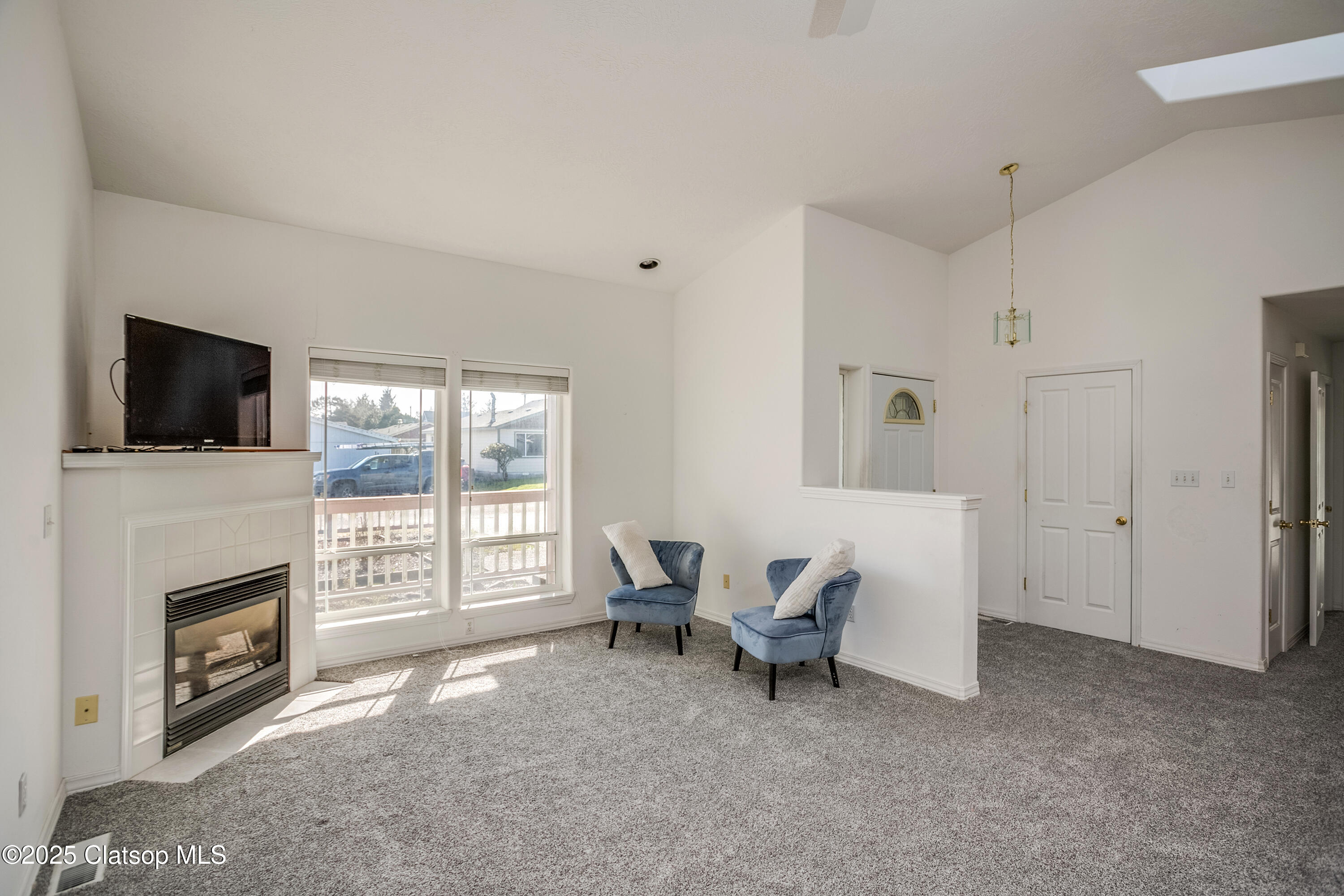 1126 Avenue E Property Photo 6