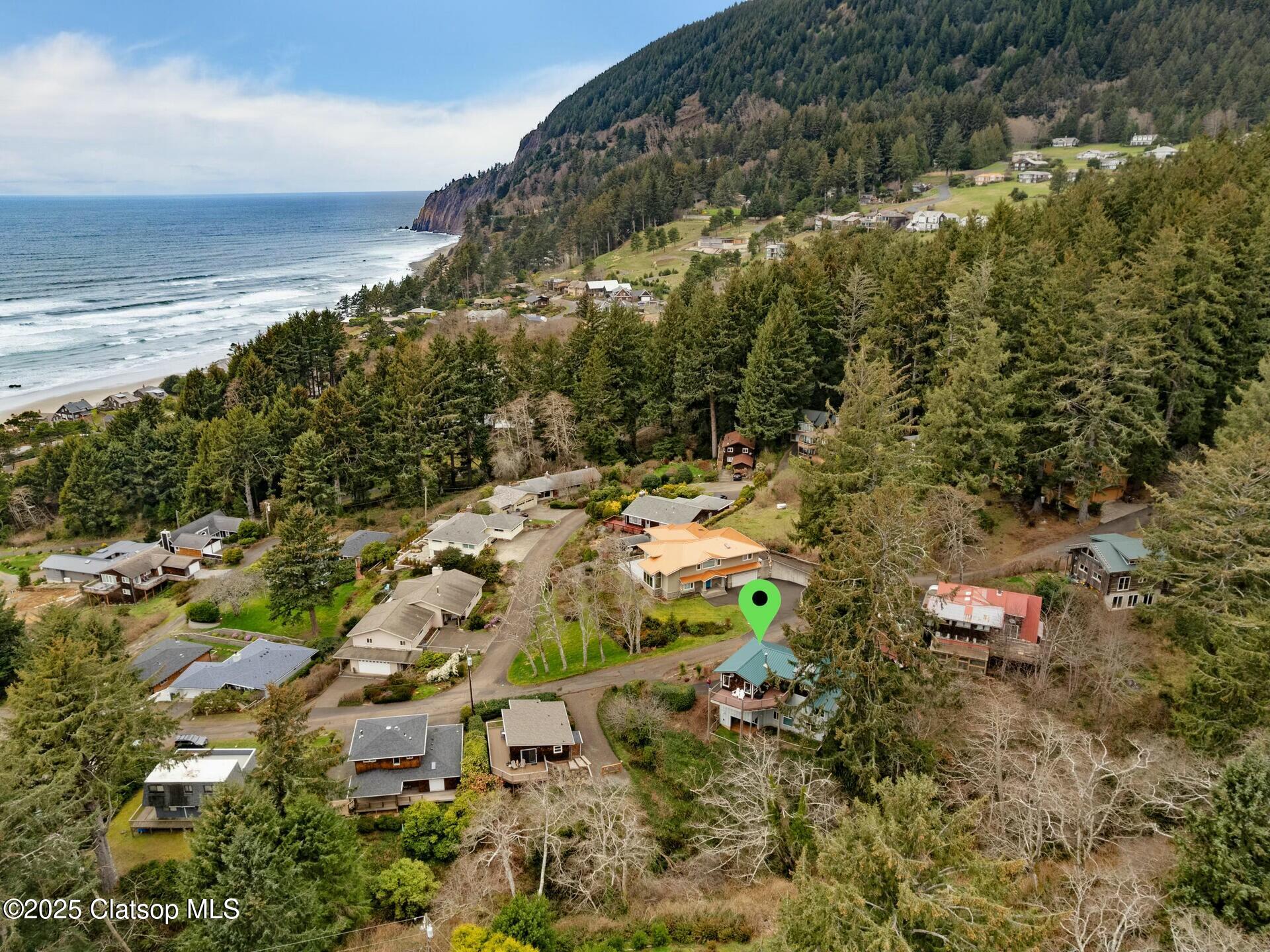 8435 Treasure Rocks Road Property Photo 7