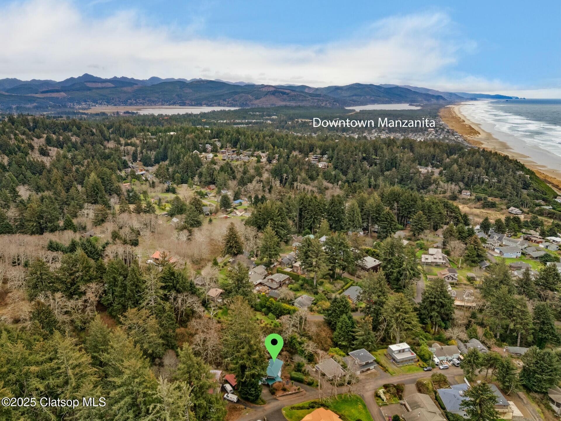 8435 Treasure Rocks Road Property Photo 8