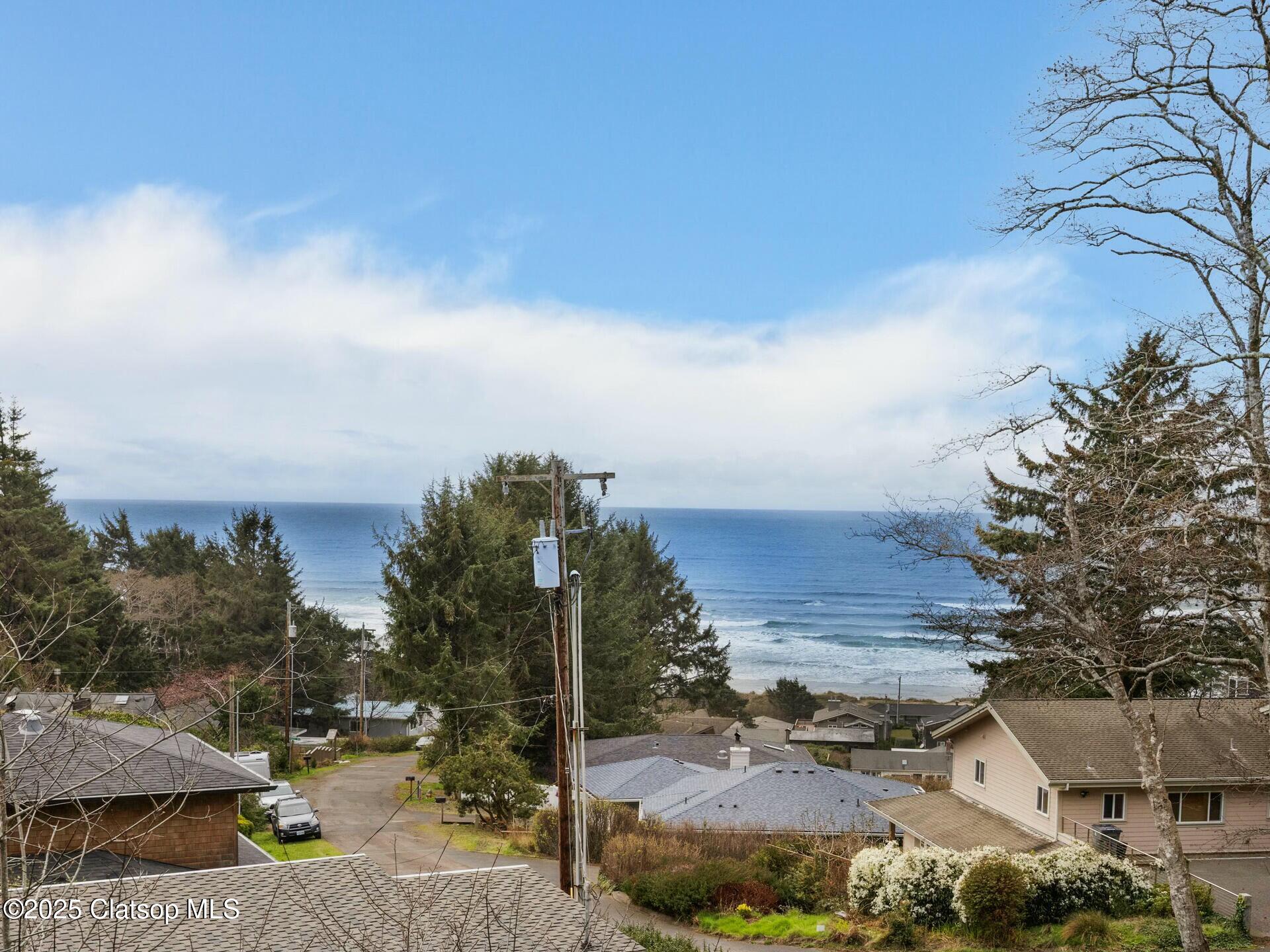 8435 Treasure Rocks Road Property Photo 19