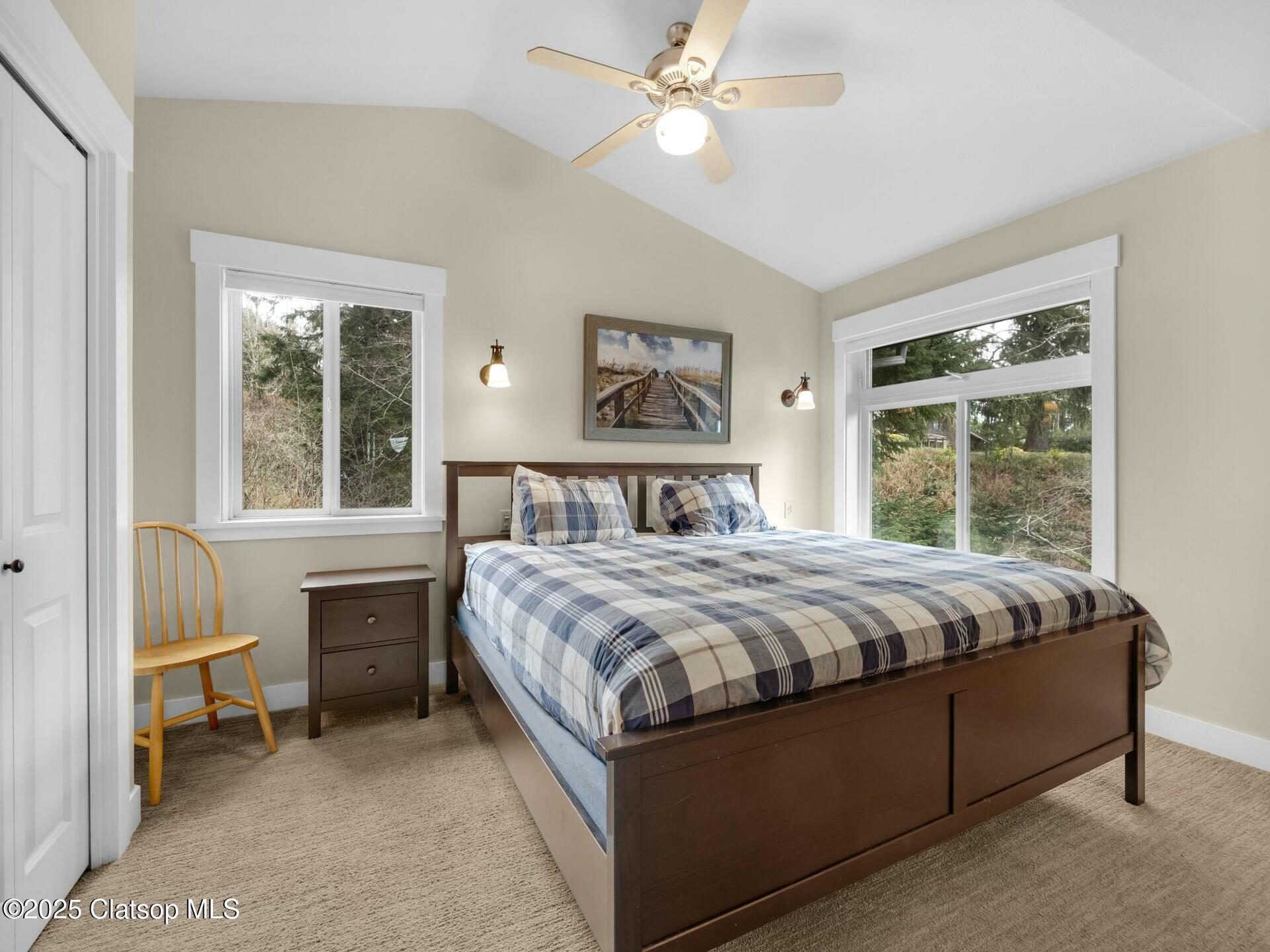 8435 Treasure Rocks Road Property Photo 22