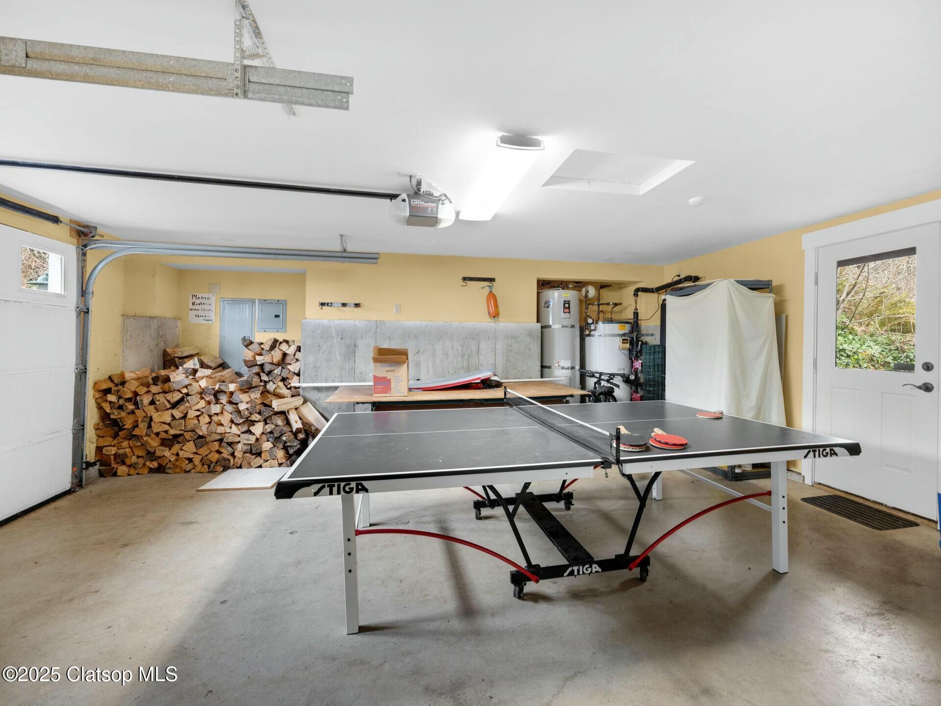 8435 Treasure Rocks Road Property Photo 37
