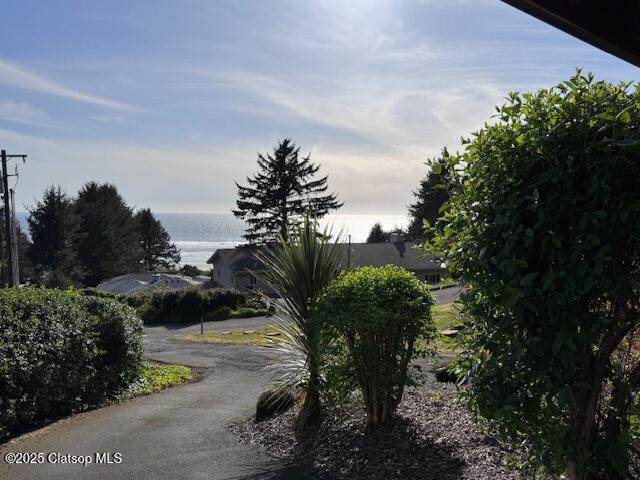 8435 Treasure Rocks Road Property Photo 38