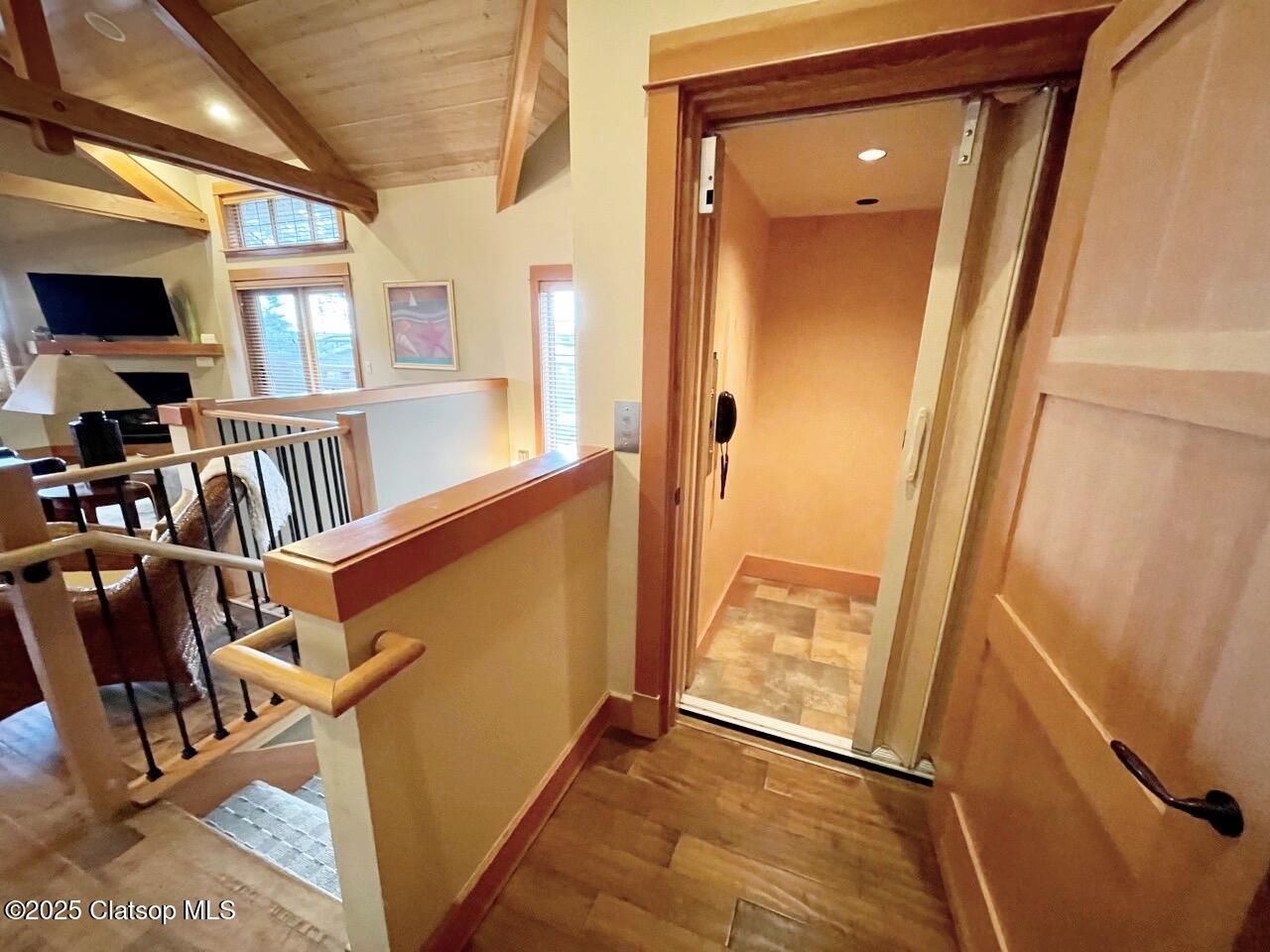 132 E Surfcrest Avenue Property Photo 18
