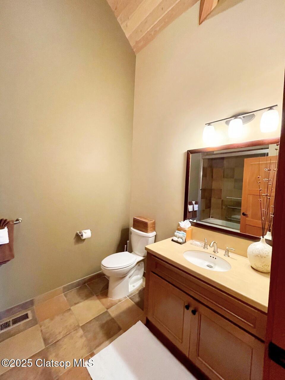 132 E Surfcrest Avenue Property Photo 25