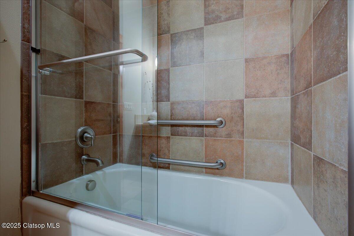 132 E Surfcrest Avenue Property Photo 28