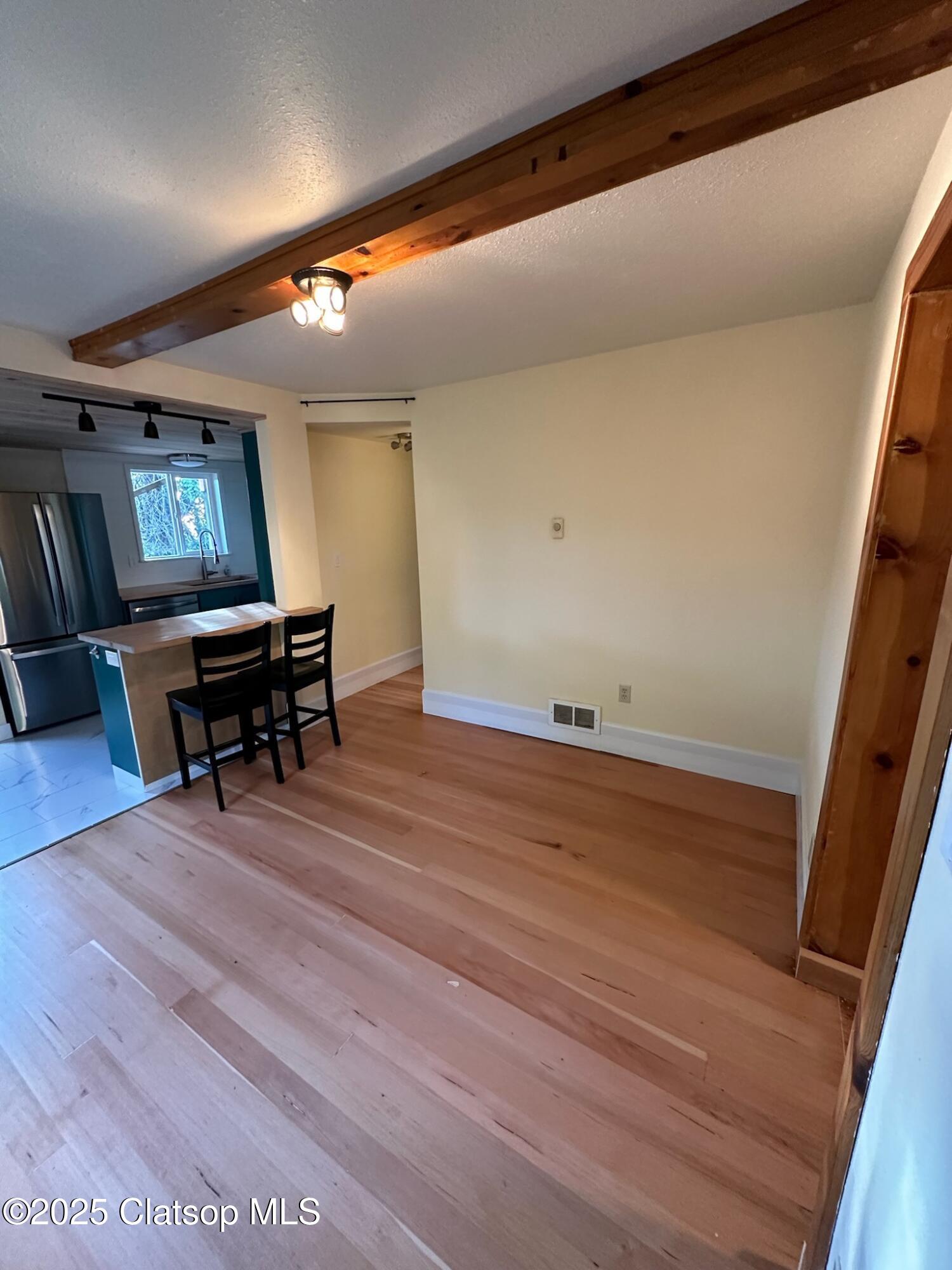 564 & 566 Alameda Property Photo 16
