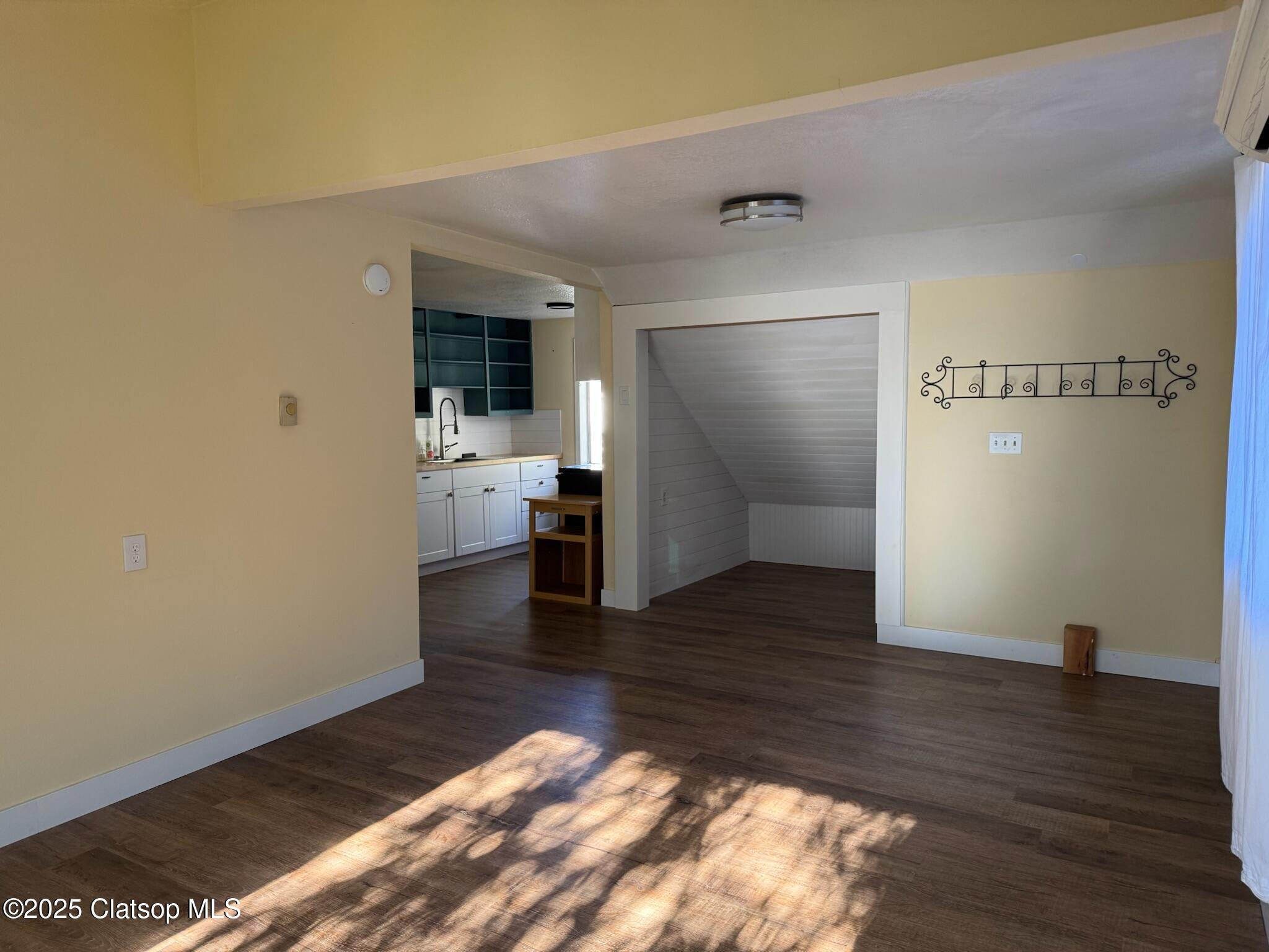 564 & 566 Alameda Property Photo 38