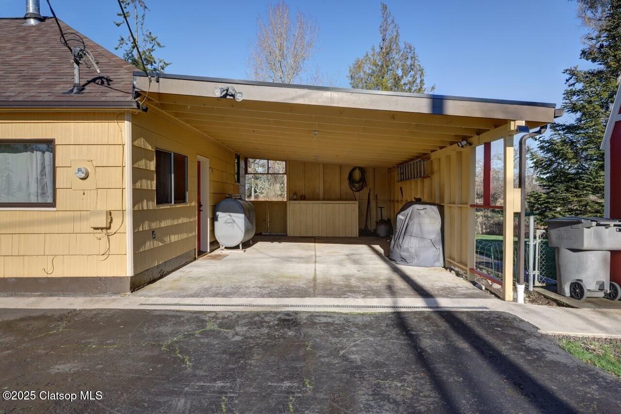 35927 Abbie Lane Property Photo 13