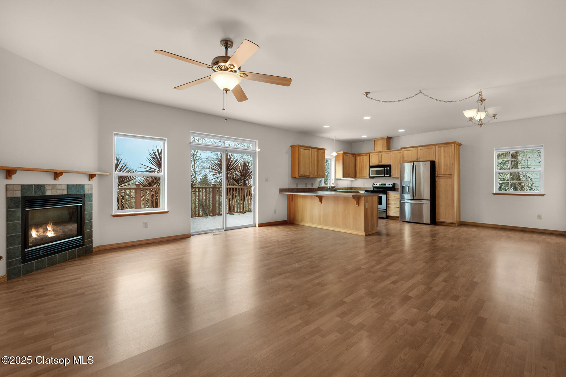 1805 Broadway Street Property Photo 6