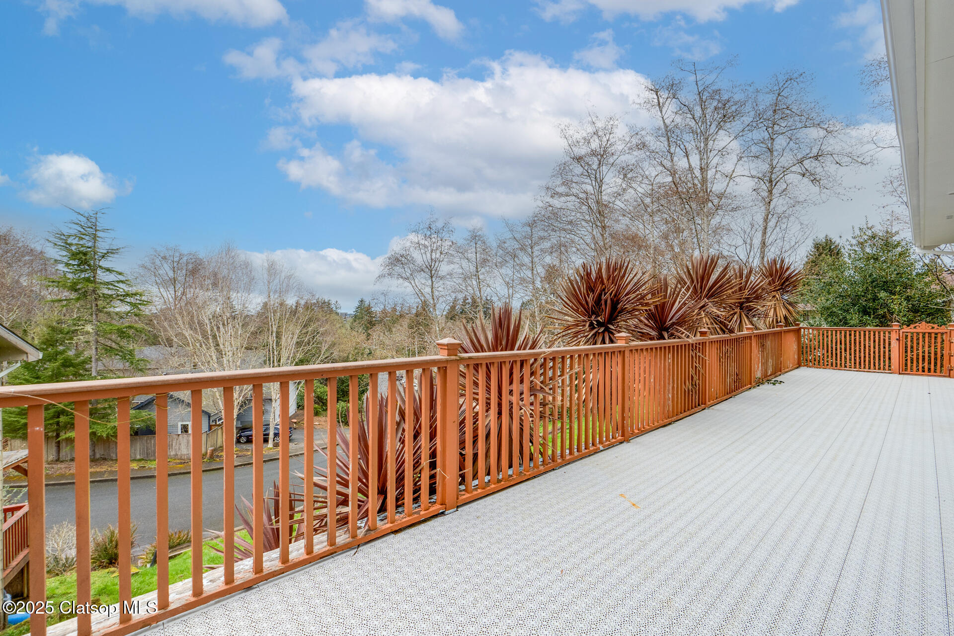 1805 Broadway Street Property Photo 9
