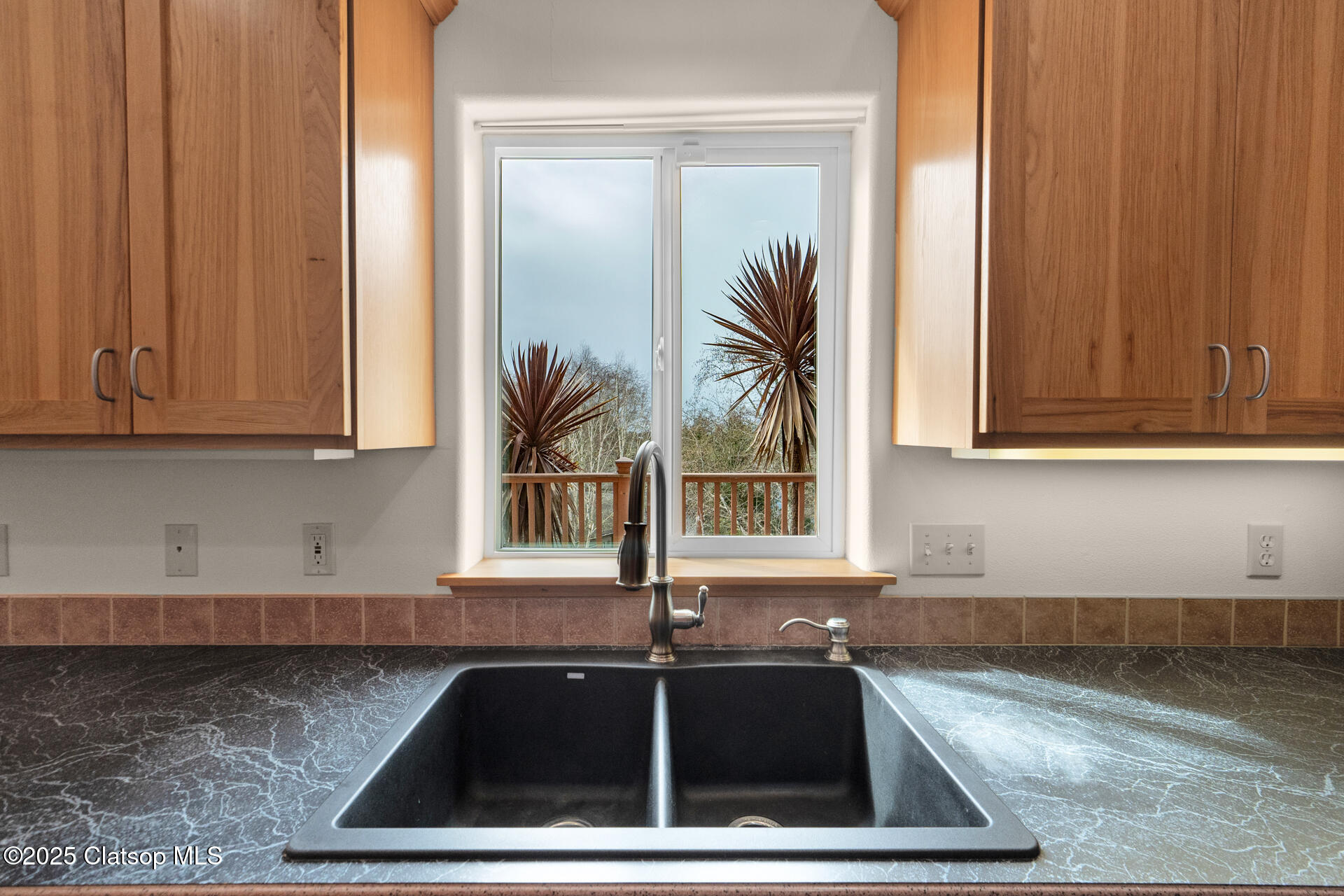 1805 Broadway Street Property Photo 13