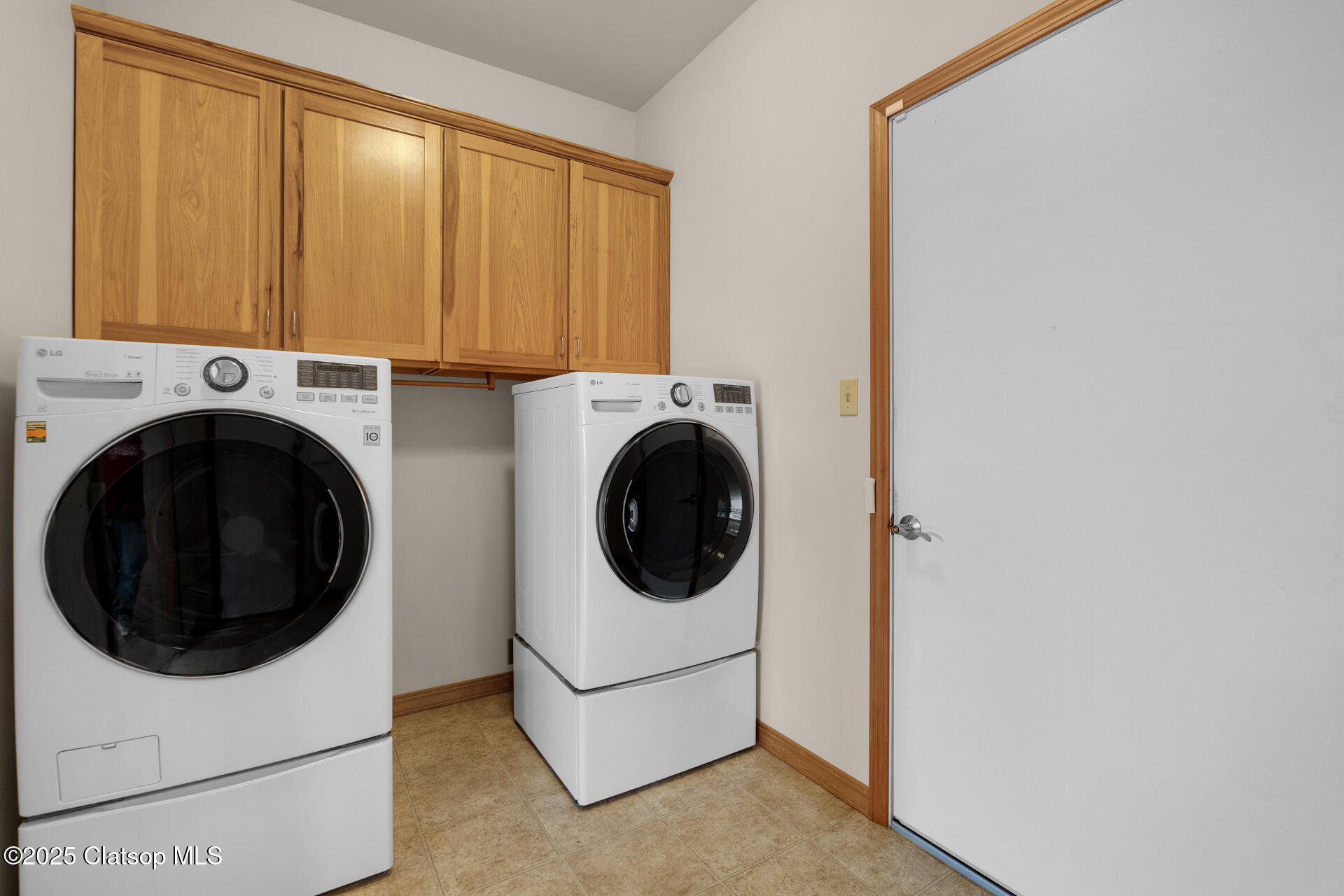 1805 Broadway Street Property Photo 37