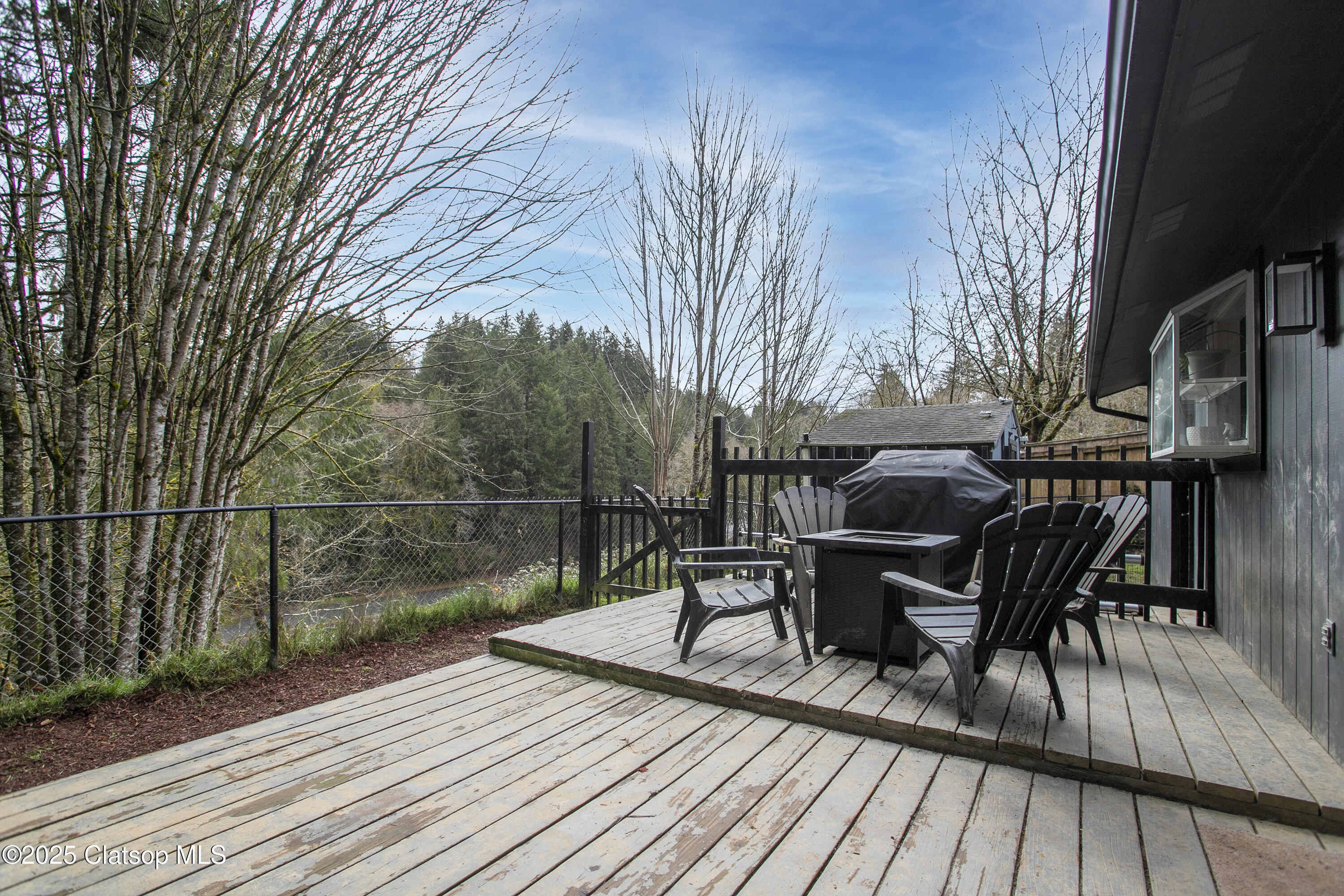 487 Sw Juniper Court Property Photo 16