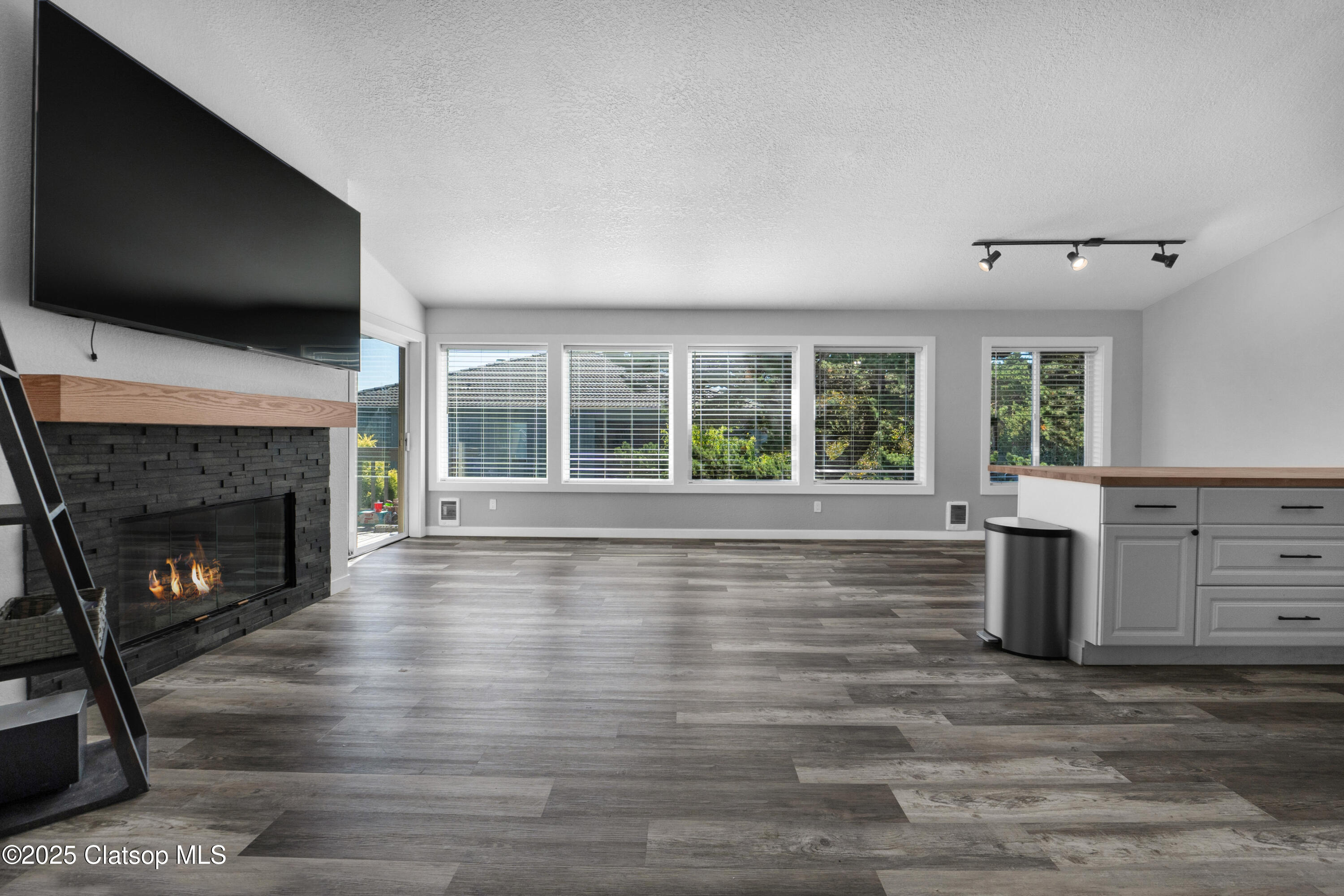 2017 Club House Condo Property Photo 7
