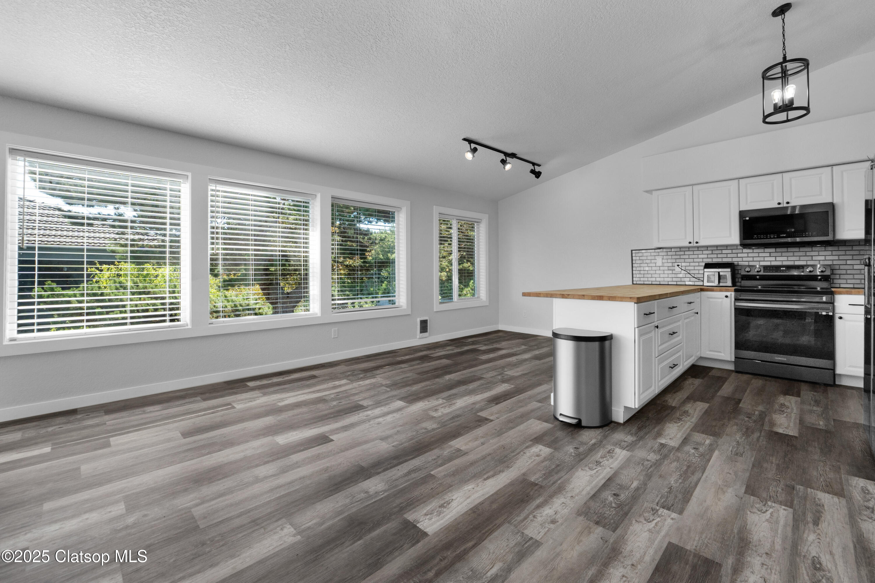 2017 Club House Condo Property Photo 8