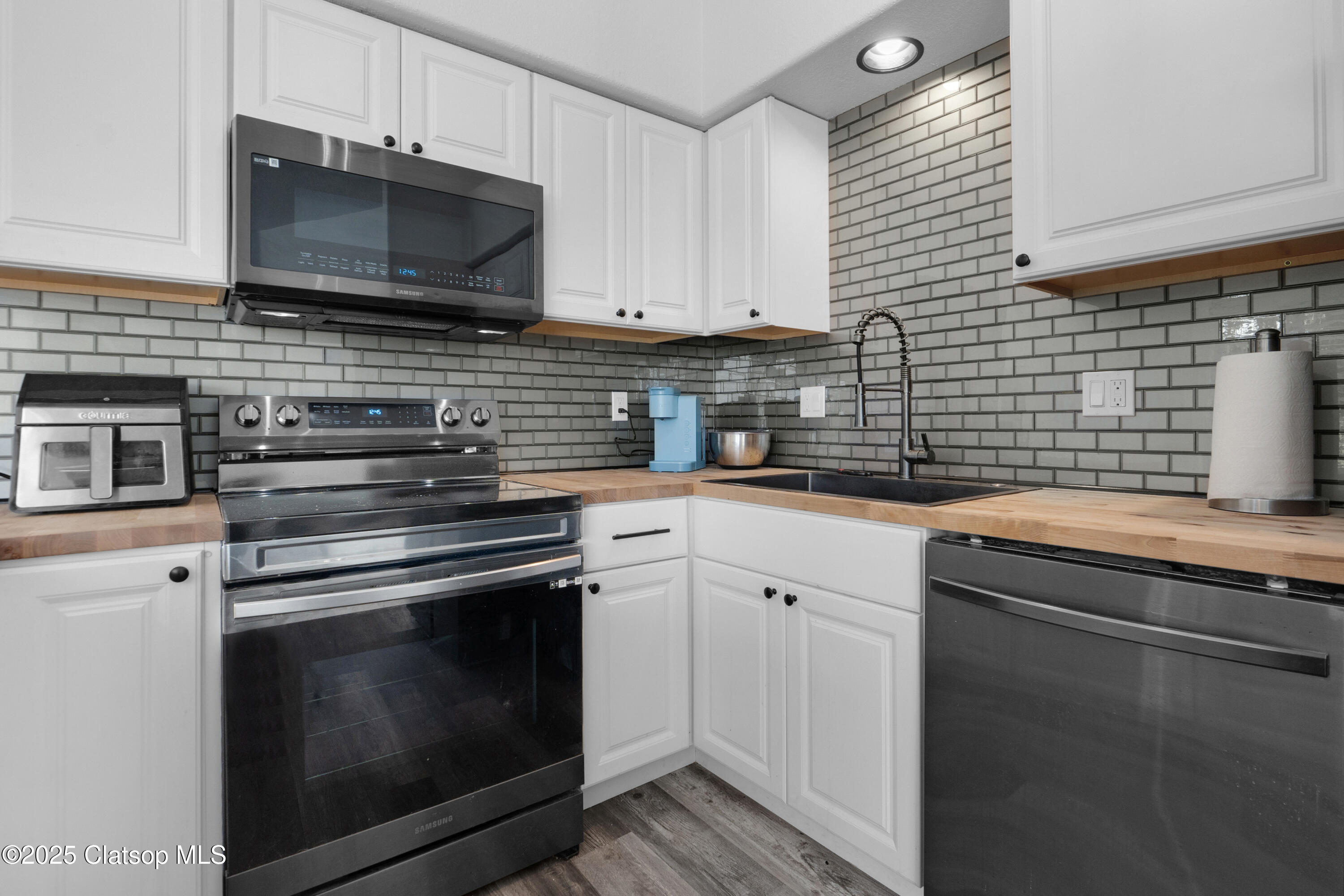 2017 Club House Condo Property Photo 12
