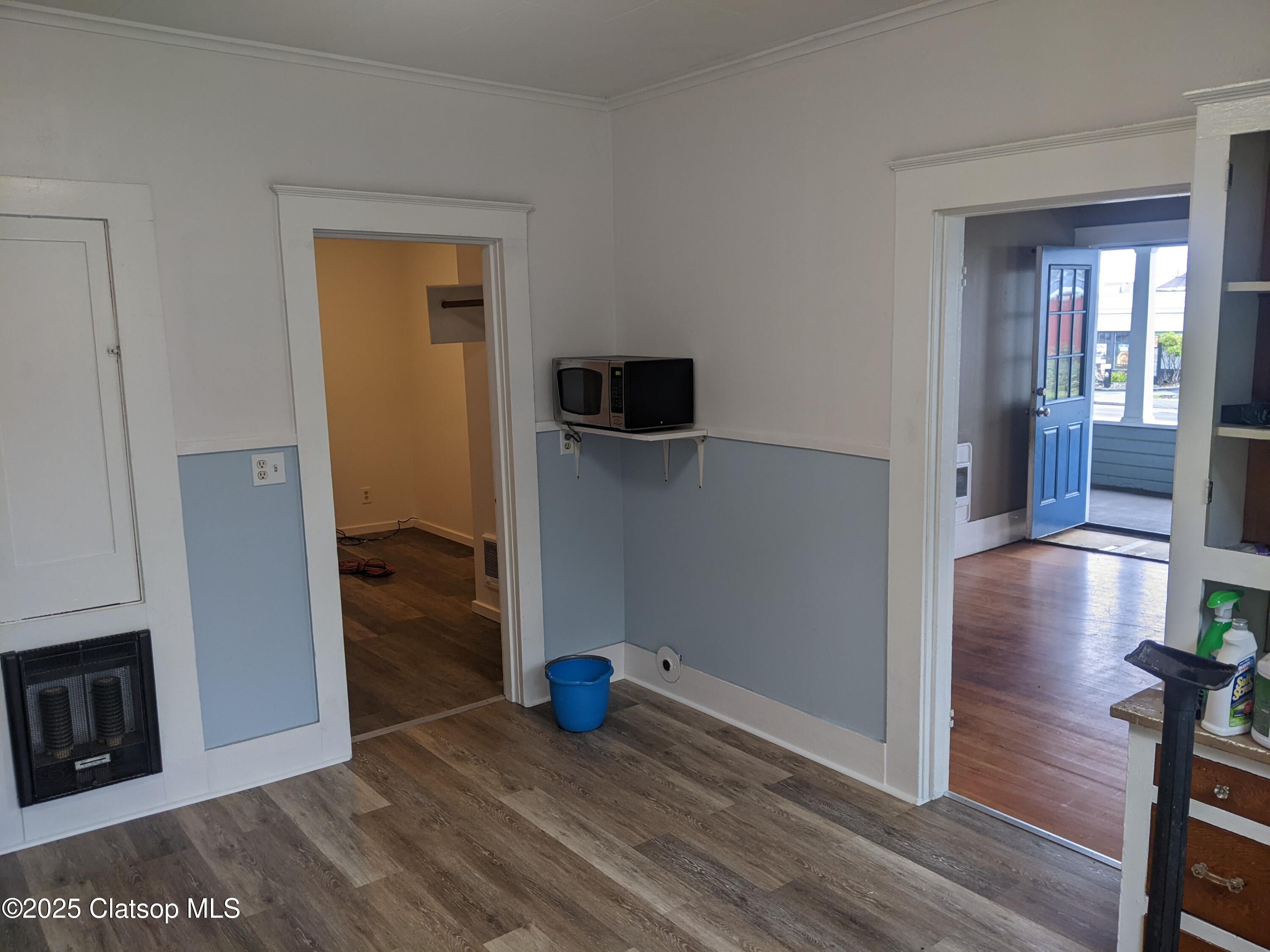 315 W Marine Drive Property Photo 7