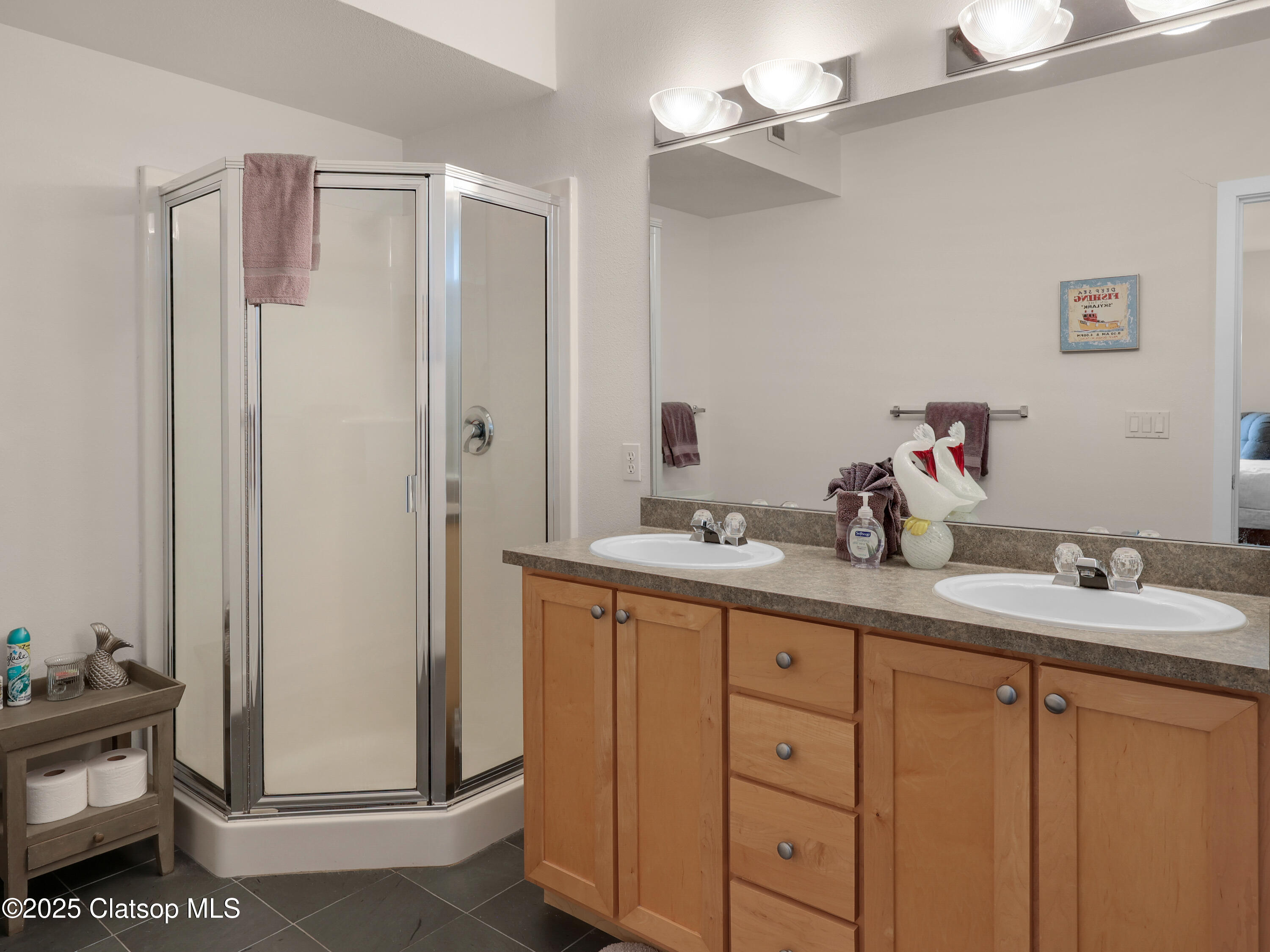 1108 S Holladay Drive Property Photo 10