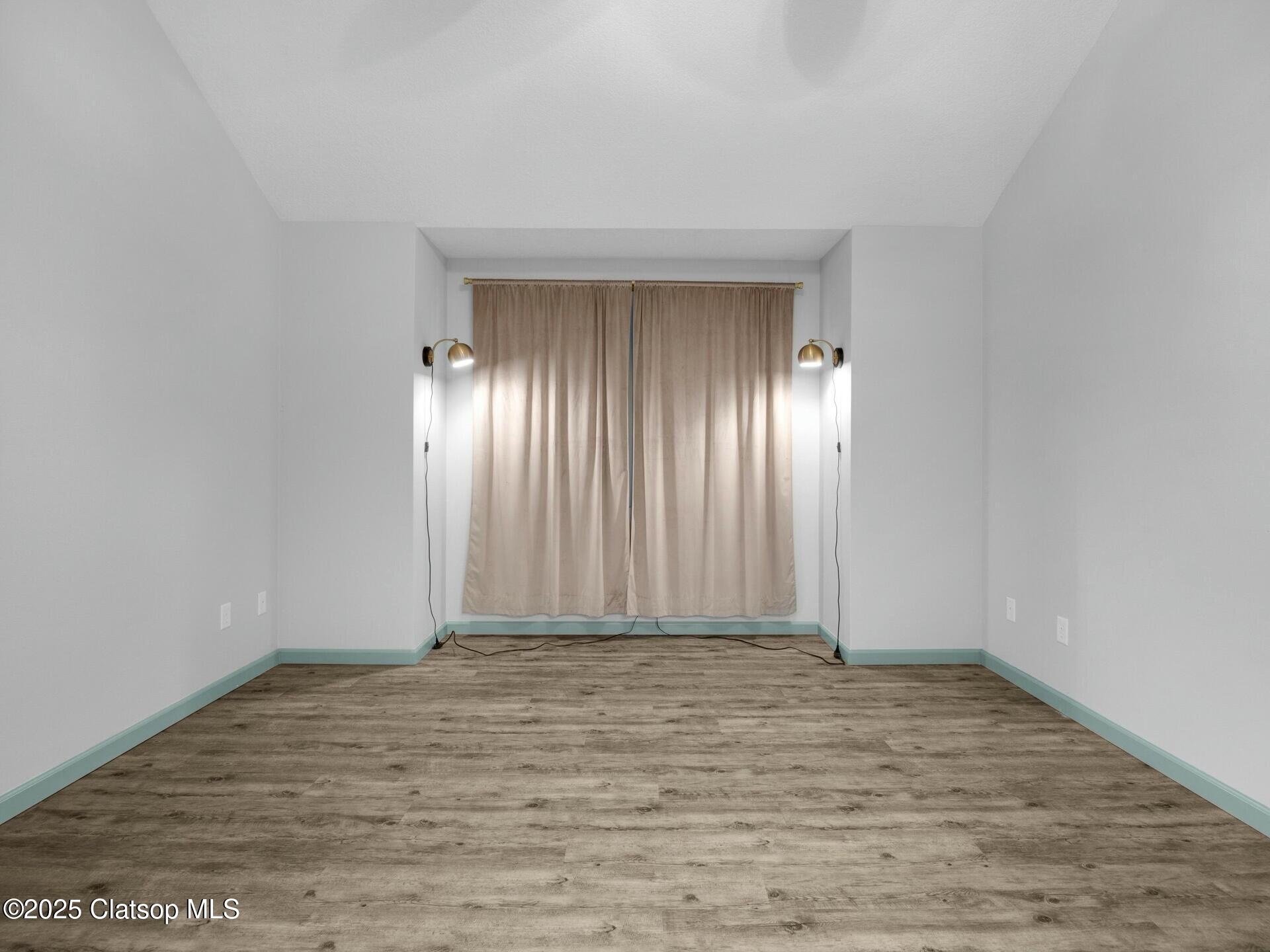 37835 19th Street Property Photo 5