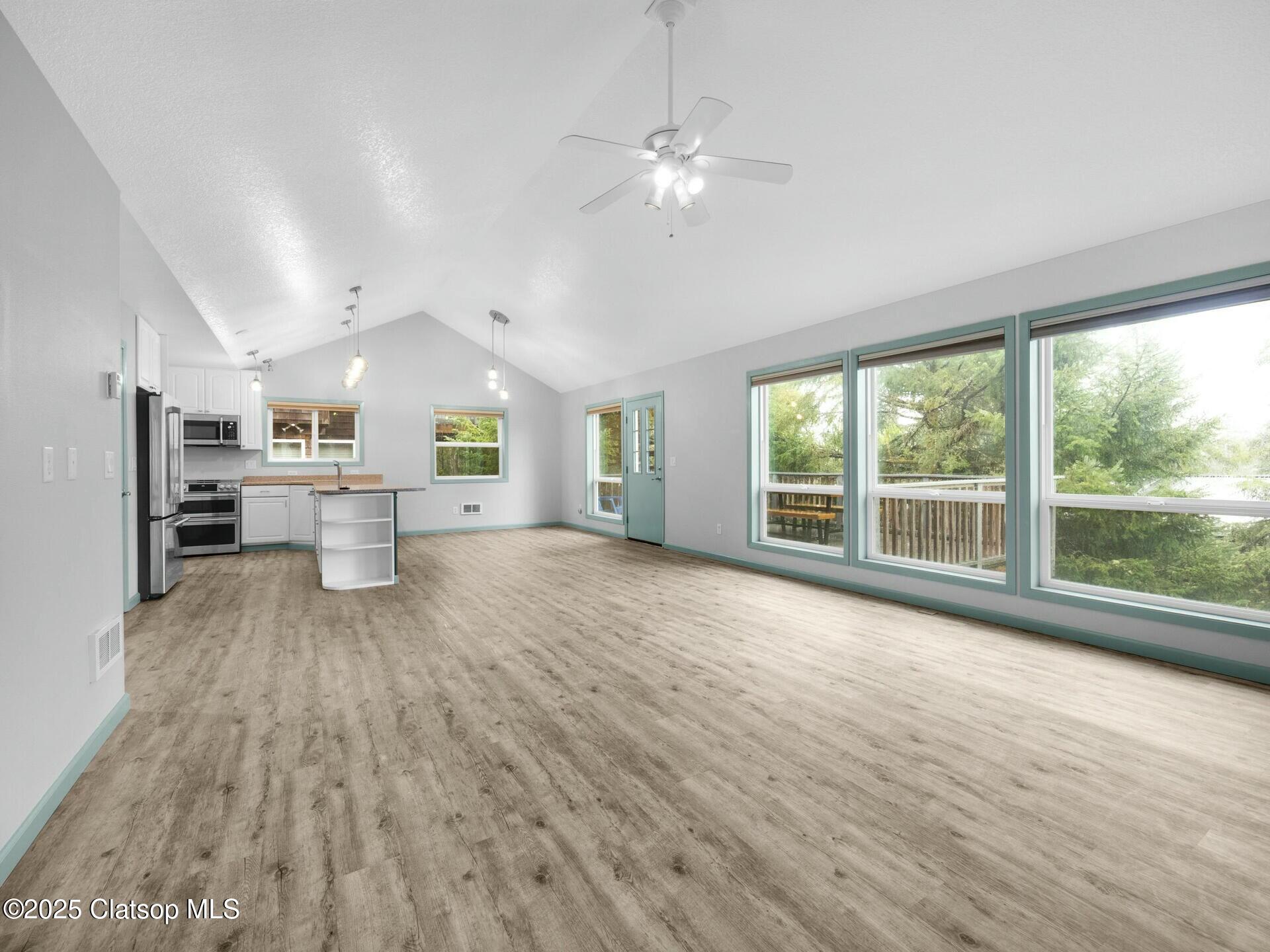 37835 19th Street Property Photo 10
